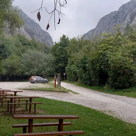 Guest house Turisticka - Turistaszallo